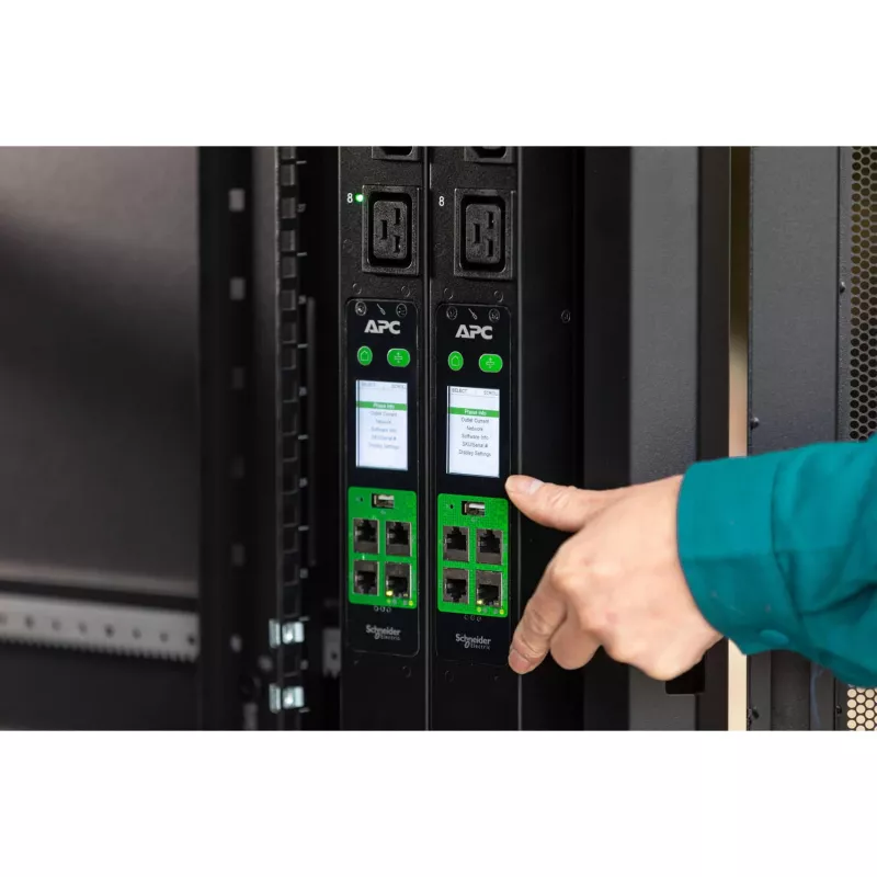 APC EasyPDU EPDU2232M meraná rack PDU 32A 230V 24 zásuviek