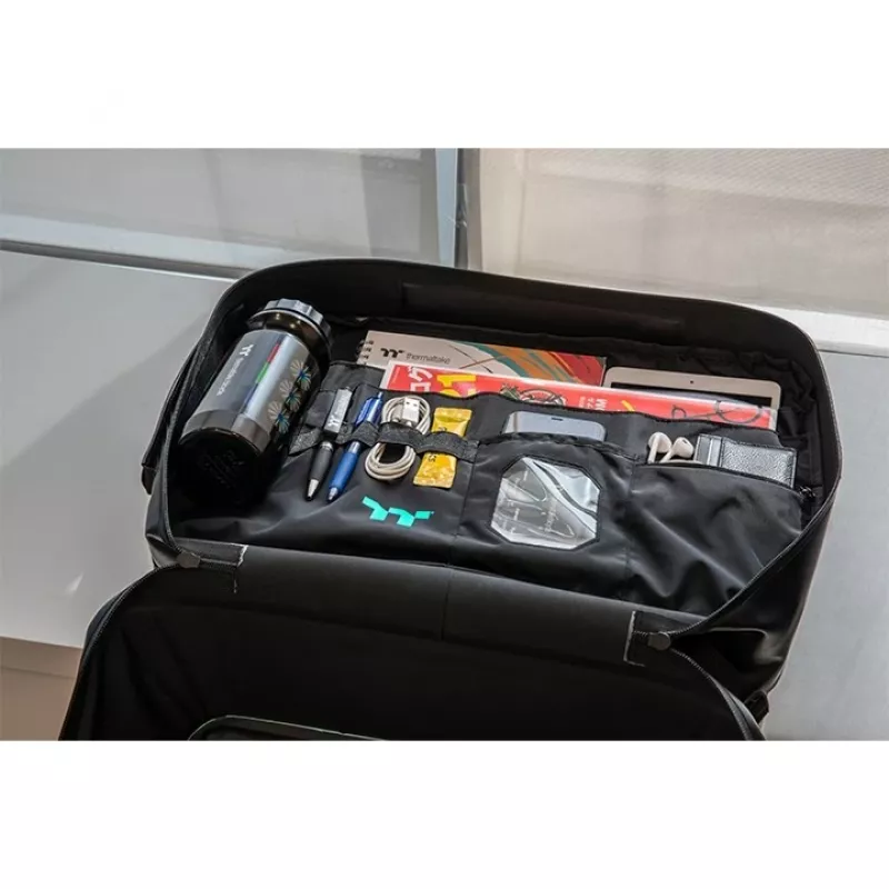 Thermaltake TT100 Urban Waterproof Bike Backpack 20L čierny