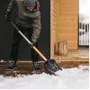 Fiskars 1057189 lopata na sneh kovová čierna, oranžová