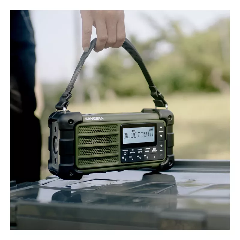 Sangean MMR-99 AM/FM Prenosné núdzové rádio Lesná zelená