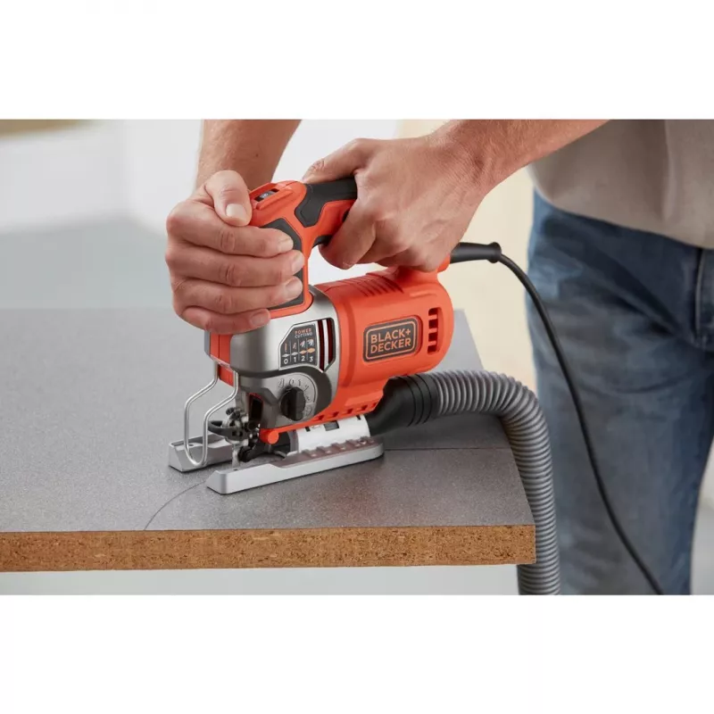 Black & Decker BES610-QS elektrická priamočiara píla 600W s kyvným zdvihom