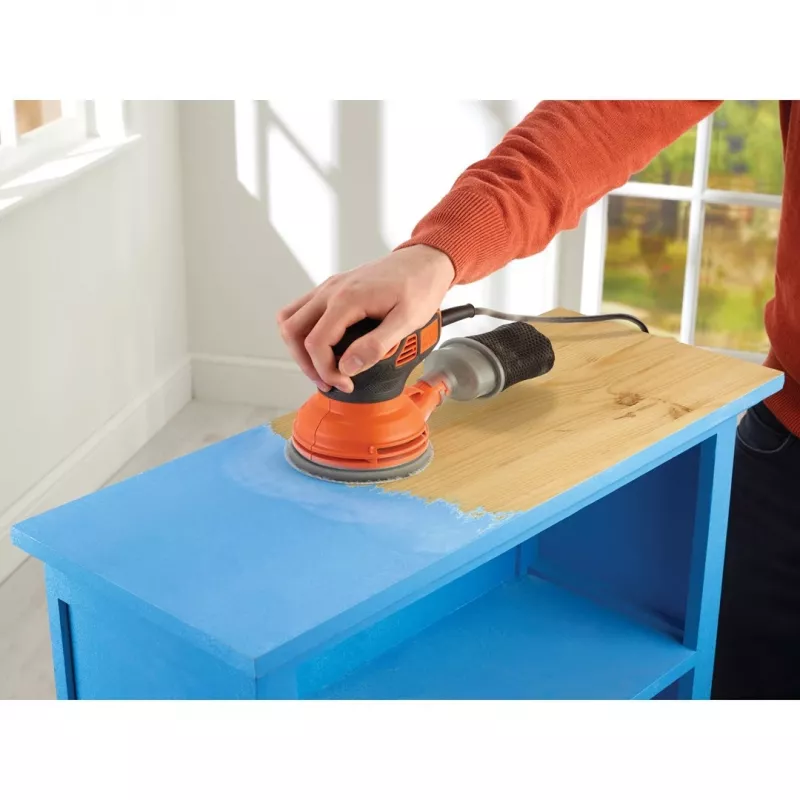 BLACK+DECKER excentrická brúska 240 W, 125 mm, 230 V