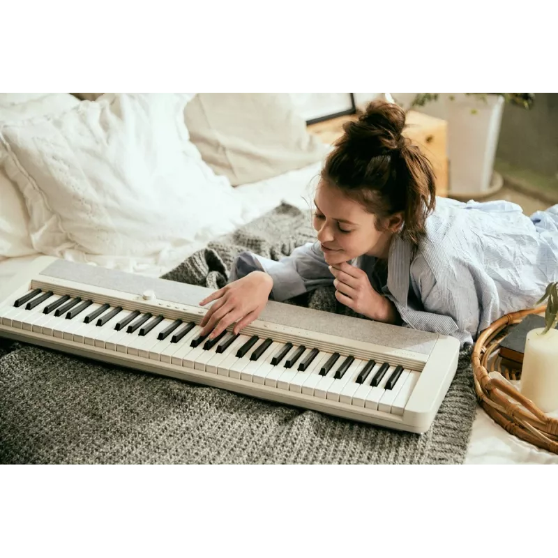 Casio CT-S1 digitálny syntetizátor 61 klávesov biely