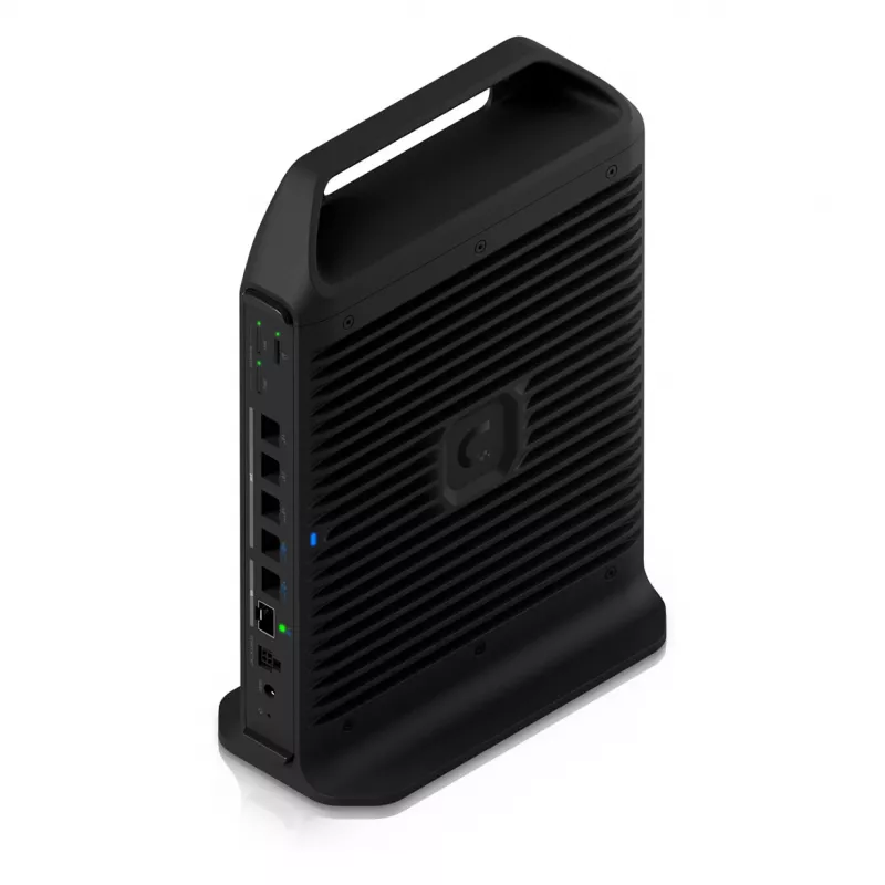 Ubiquiti UCG-Industrial Gateway a kontrolér 1/2.5/10 Gbps