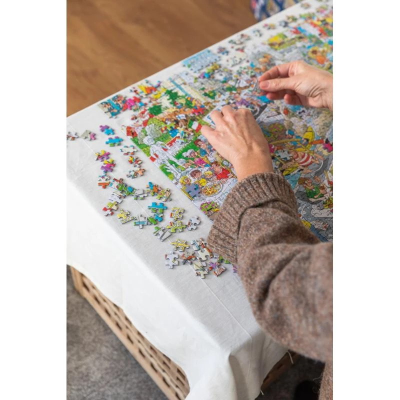 JUMBO SPIELE Jan van Haasteren The Magic Fair 1000-dielne puzzle
