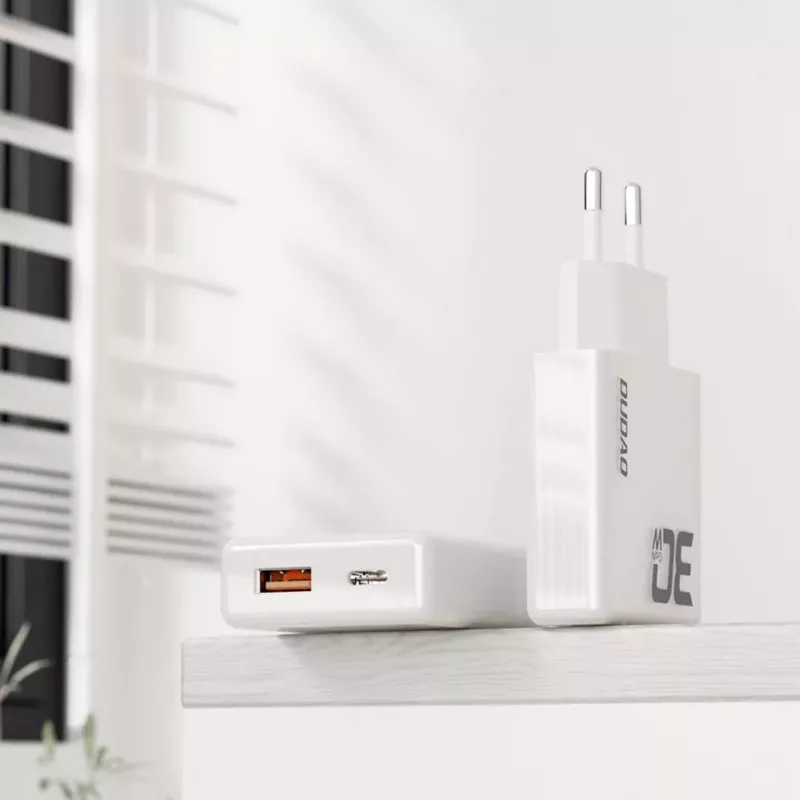 Dudao A30EU GaN 30W USB-C USB-A sieťová nabíjačka s káblom USB-C na USB-C 1m biela