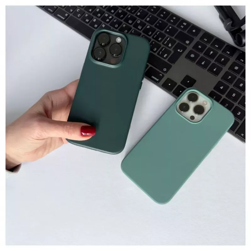 Evelatus Apple iPhone 14 Pro pravé kožené puzdro s MagSafe tmavozelená