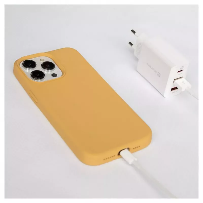 Evelatus Apple iPhone 15 Pro Max Premium Soft Touch silikónové puzdro zlaté