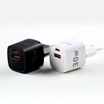 Evelatus USB-A a USB-C 30W Max EU nabíjačka čierna