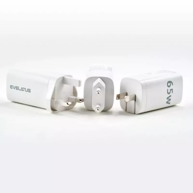 Evelatus 65W Max rýchla nabíjačka UK USB-C1/USB-C1/USB-A biela