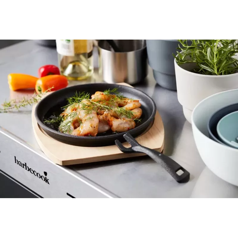 Barbecook liatinová grilovacia panvica s bambusovou podložkou (2 ks) BC-ACC-7420