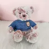 LEAN TOYS Plyšová maskot maznáčik medvedík sivý modrý sveter 21 cm
