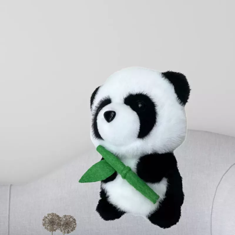 LEAN TOYS Plyšový maskot plyšová hračka panda s bambusom 18cm