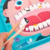 LEAN TOYS drevená sada malý zubár magnetická kniha zuby nástroje