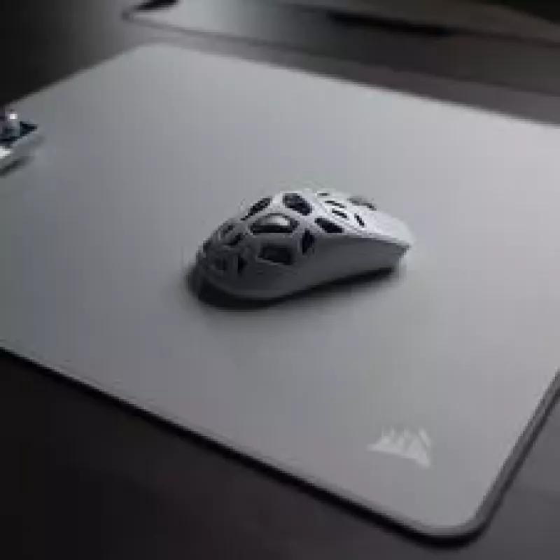 CORSAIR MM herná podložka pod myš, textilný povrch, okraje proti strapkaniu – sivá, L
