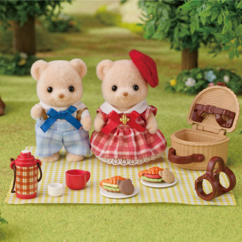 EPOCH Sylvanian Families Biscuit Bear súrodenci pikniková zábava hracia sada