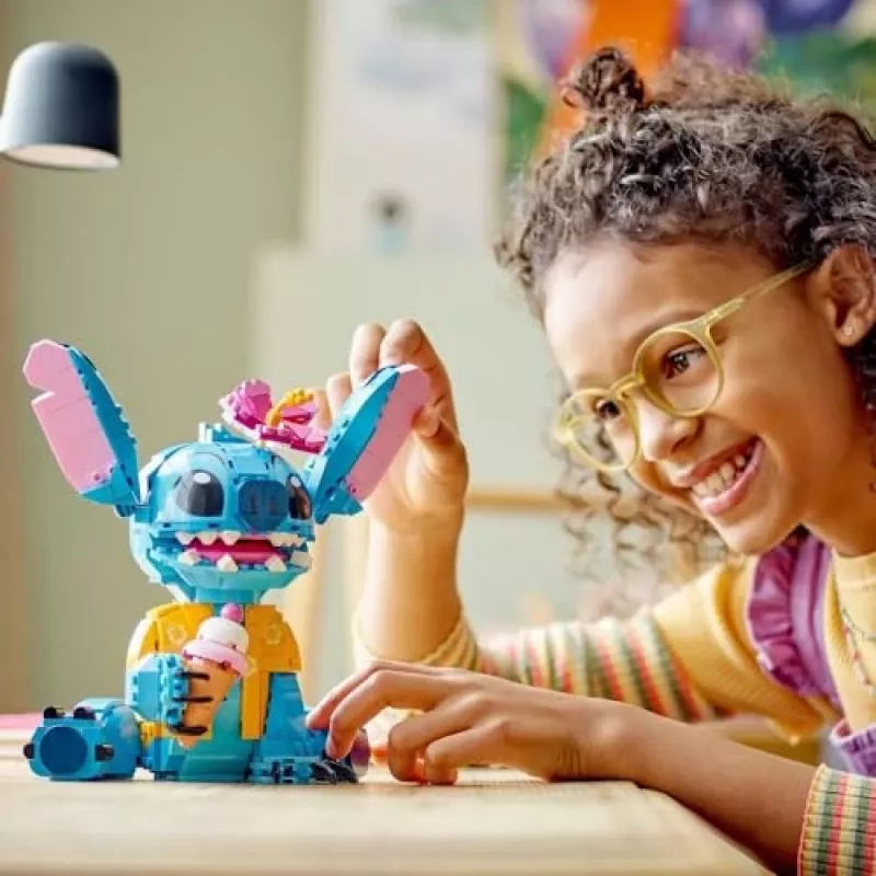 LEGO | Disney Stitch stavebná hračka pre deti so zmrzlinou 43249
