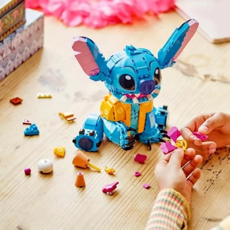 LEGO | Disney Stitch stavebná hračka pre deti so zmrzlinou 43249