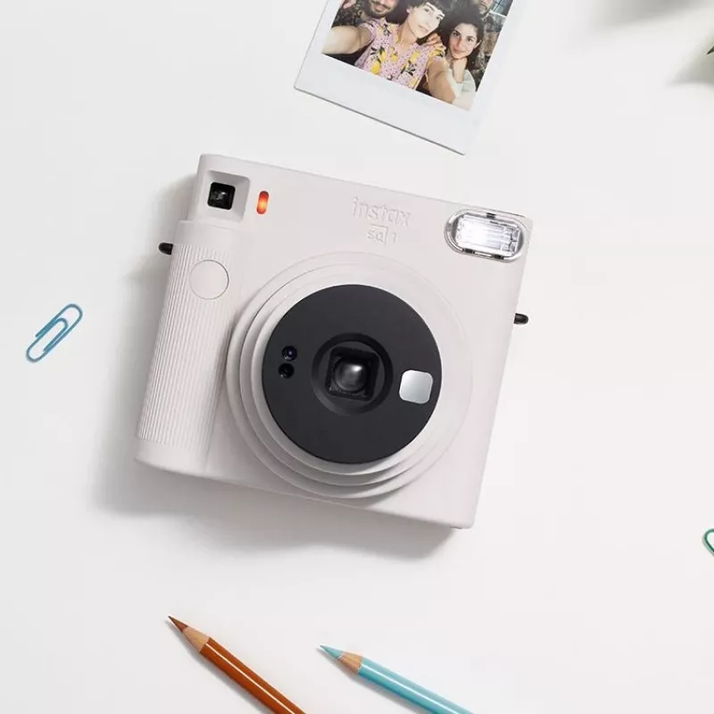 Fujifilm Instax Square SQ1 62 x 62 mm biely