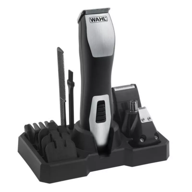 Strihač Wahl GroomsMan Pro batéria čierny nerezová oceľ 0,7 mm 3 cm