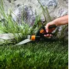 Fiskars servo systém nožnice na trávu GS42 Small