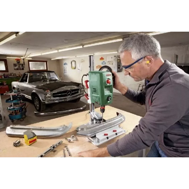 Bosch PBD 40 stolová vŕtačka bez kľúča skľučovadlo 710 W