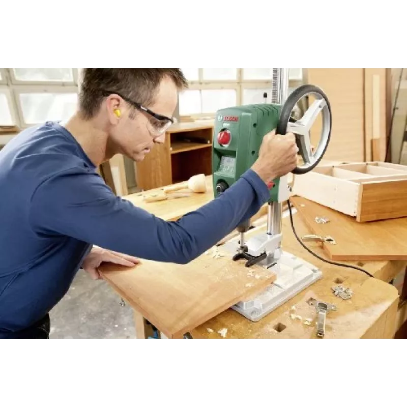 Bosch PBD 40 stolová vŕtačka bez kľúča skľučovadlo 710 W