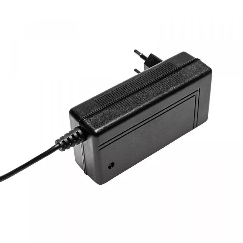 Akyga AK-PD-09 nabíjačka pre vysávač Hoover Freedom, 26 V / 0,4 A, 10,4 W, 5,5 x 2,1 mm, 1,8 m