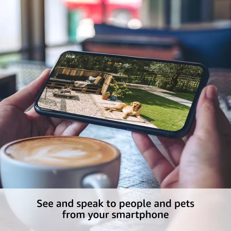 Bezdrôtová bezpečnostná kamera Amazon Blink Outdoor 4, sada 3 kamier