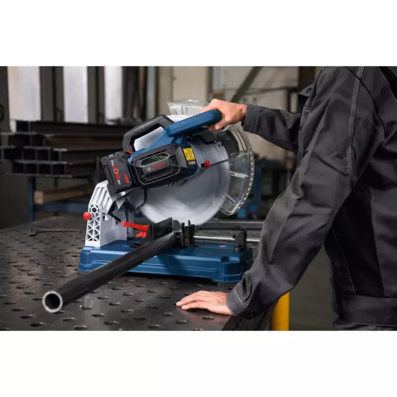 Bosch GCD 18V-355 Professional akumulátorová rozbrusovačka na kov, 18 V, 355 mm kotúč, iba zariadenie (modrá)