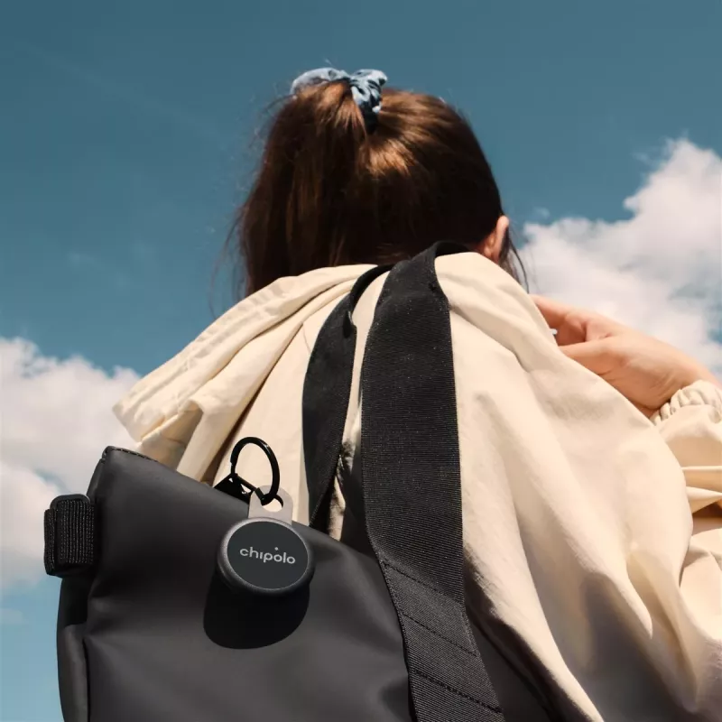 Chipolo CARD & LOOP nabíjateľný Bluetooth tracker balenie pre iOS & Android, Charcoal