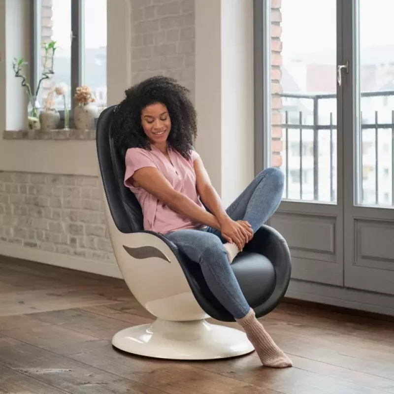 Medisana RS 660 Shiatsu masážne ležadlo s ohrevom, čierna