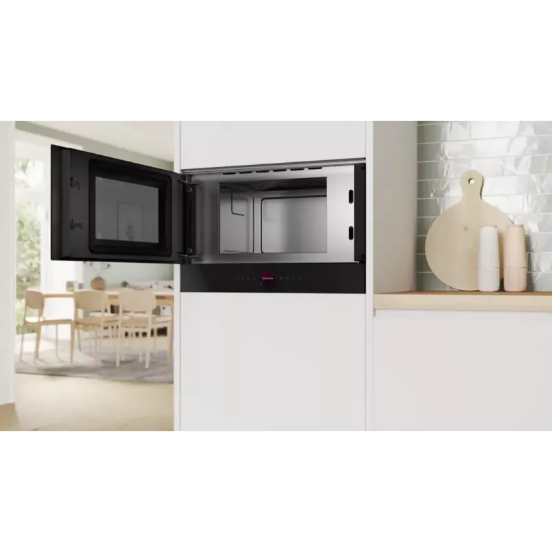 Bosch BFL9221B1 vstavaná mikrovlnná rúra 20L 800W čierna