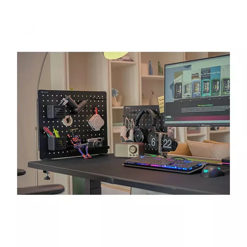 Thermaltake perforovaný panel na herný stôl Large Black