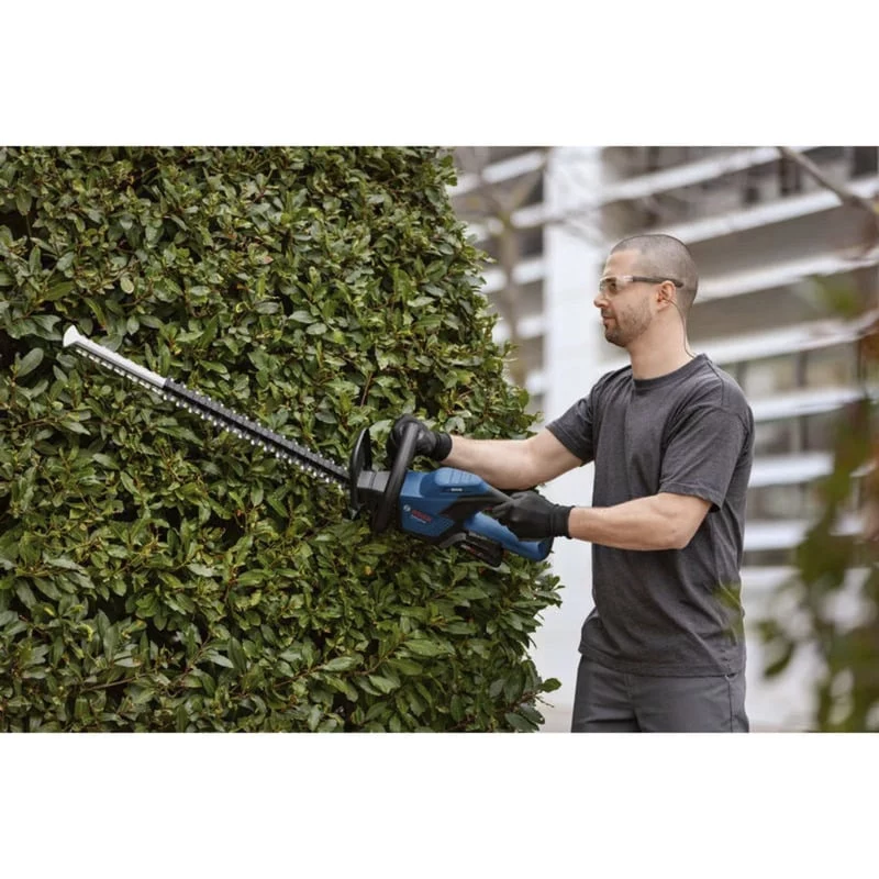 Bosch GHE 18V-60 Professional Akumulátorové nožnice na živý plot 18V modrá Li-Ion batéria 4.0Ah