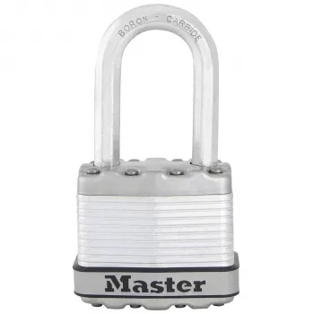 Master Laminated visiaci zámok M1EURDLFCC s ochranou proti korózii, strmeň z karbidu bóru, priemer 8 mm, šírka strmeňa 48 mm, rôzne uzamykateľný, 2 kľúče, odolný voči poveternostným vplyvom, bezpečnostná úroveň 8/10