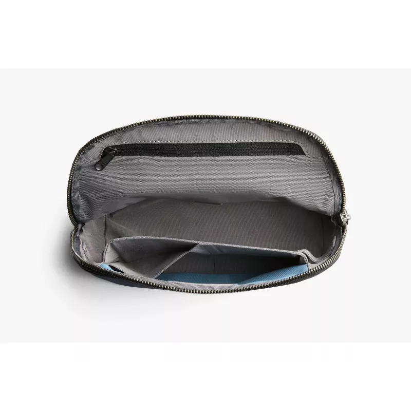 Bellroy Desk Caddy – čierny organizér na mobilné príslušenstvo
