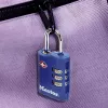 Master Lock balenie 2 kódových visiacich zámkov TSA, rôzne farby