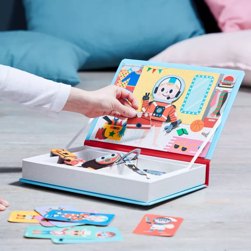 Janod Magnetibook Kostýmy Chlapec magnetická vzdelávacia hračka - 36 dielikov