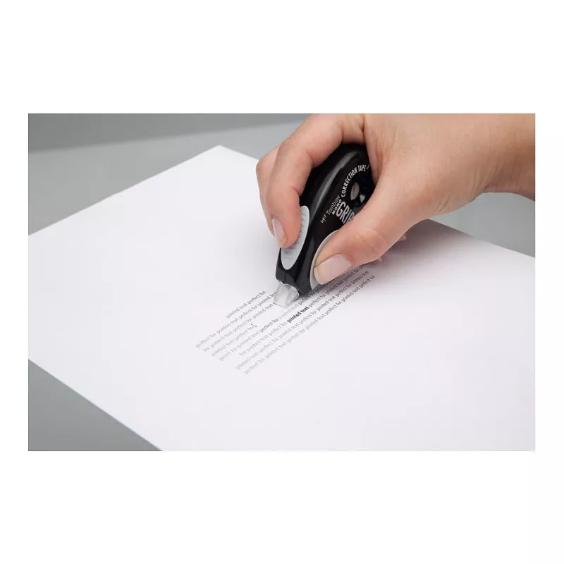 Tombow korekčná páska Grip CT-CD5C11 5 mm x 10 m čierna/biela