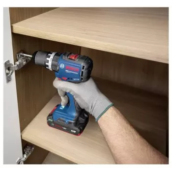 BOSCH Professional GSB 18V-52 akumulátorový príklepový vŕtací skrutkovač sada s 2 akumulátormi 2,0 Ah, L-Case