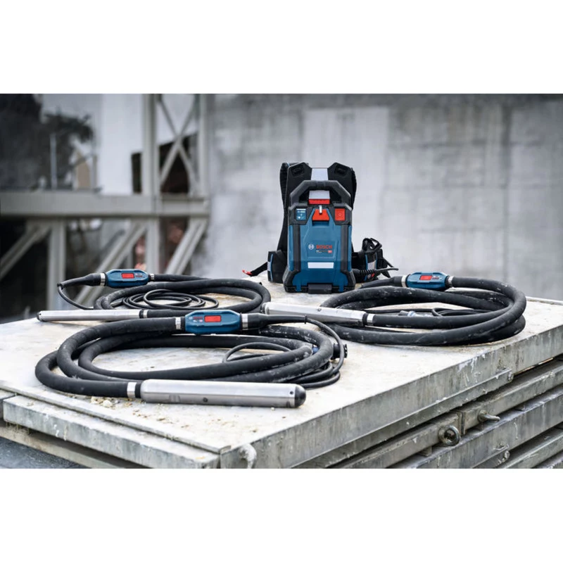 BOSCH POWERTOOLS PRO GDI50-500 ponorný vibrátor (čierna/modrá, 50 mm hlava vibrátora)