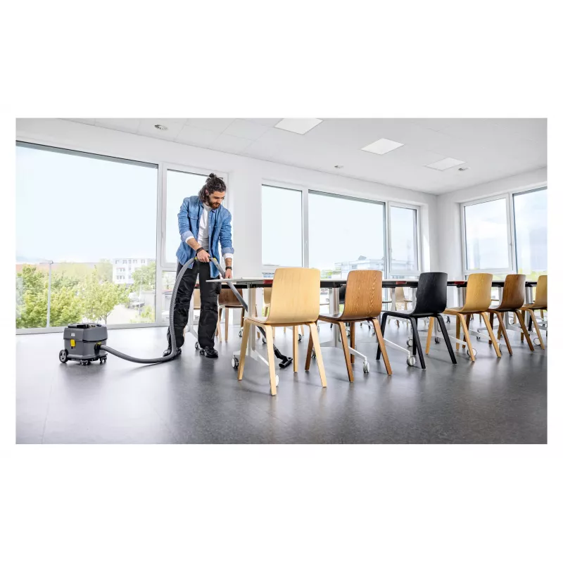 Kärcher T 10/1 Bp Adv akumulátorový priemyselný vysávač 500 W