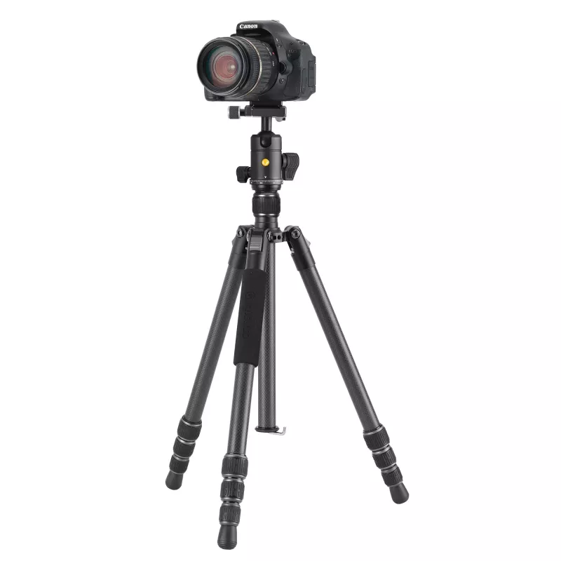Vanguard VESTA GO 264CB cestovný statív z uhlíkových vlákien