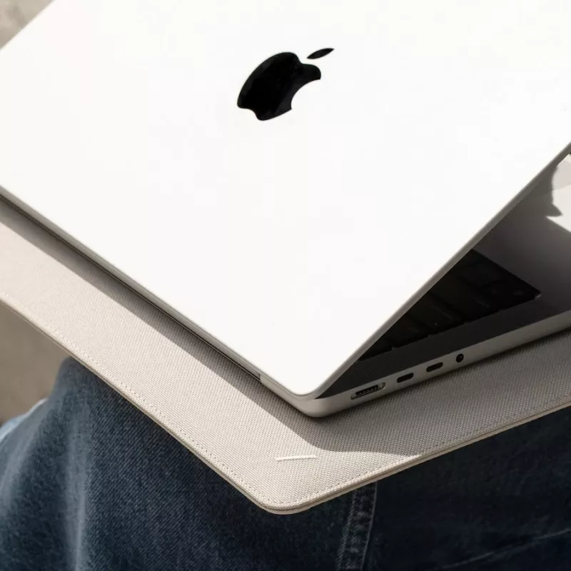 Native Union Stow Slim Sleeve pre MacBook 13/14 palcov - Sandstein