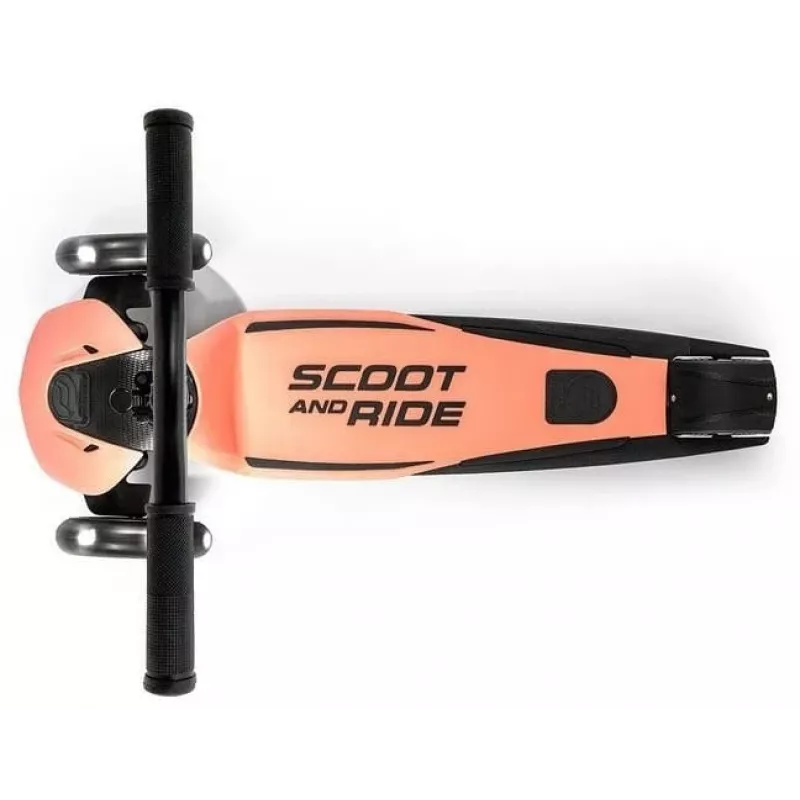 Scoot & Ride Highwaykick 5 LED Peach 3-kolesová odrážacia kolobežka