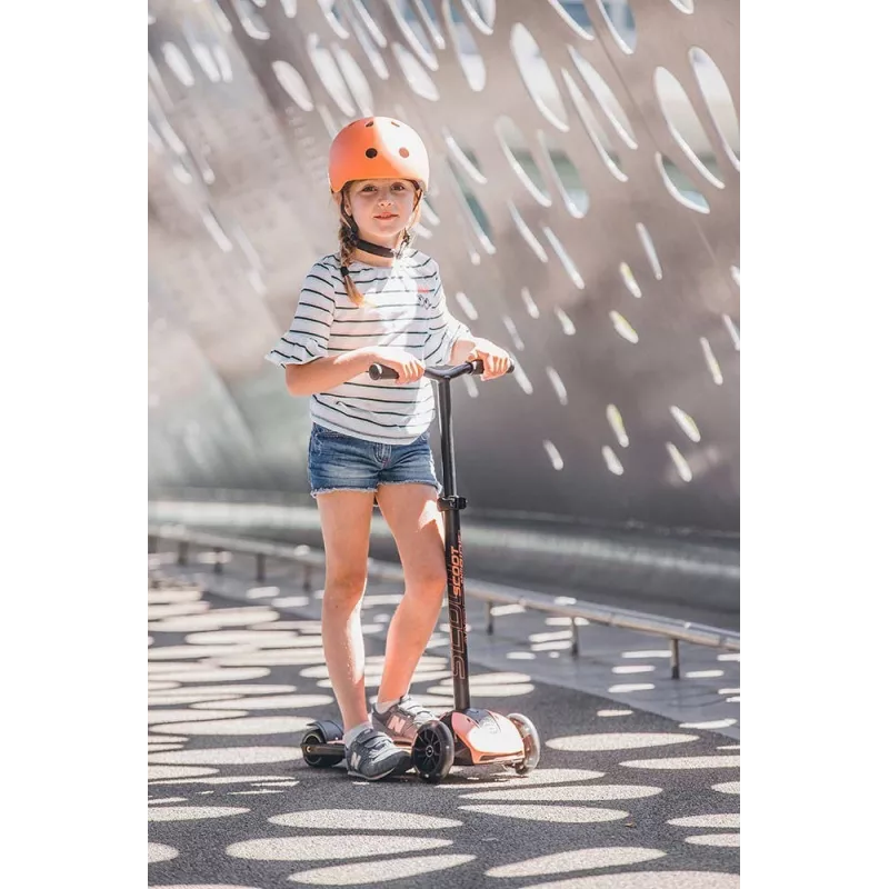 Scoot & Ride Highwaykick 5 LED Peach 3-kolesová odrážacia kolobežka