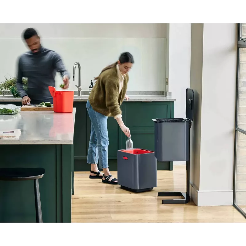 Joseph Joseph odpadkový kôš Totem 60 L sivý