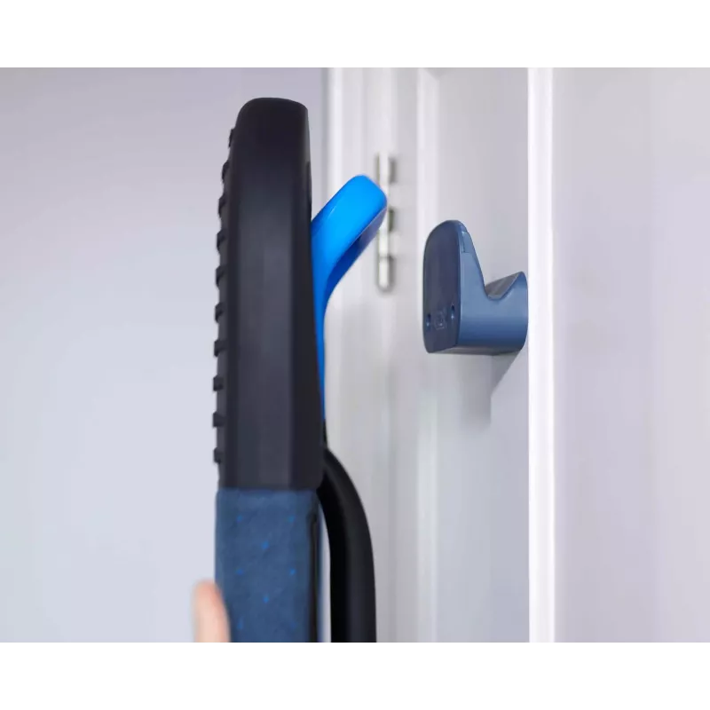 Joseph Joseph Glide Plus 130cm modrá žehliaca doska Easy-store s pokročilým poťahom