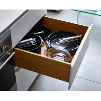 Joseph Joseph Space sklápacia rúčka keramická nepriľnavá 28cm modrá panvica na restovanie s vekom